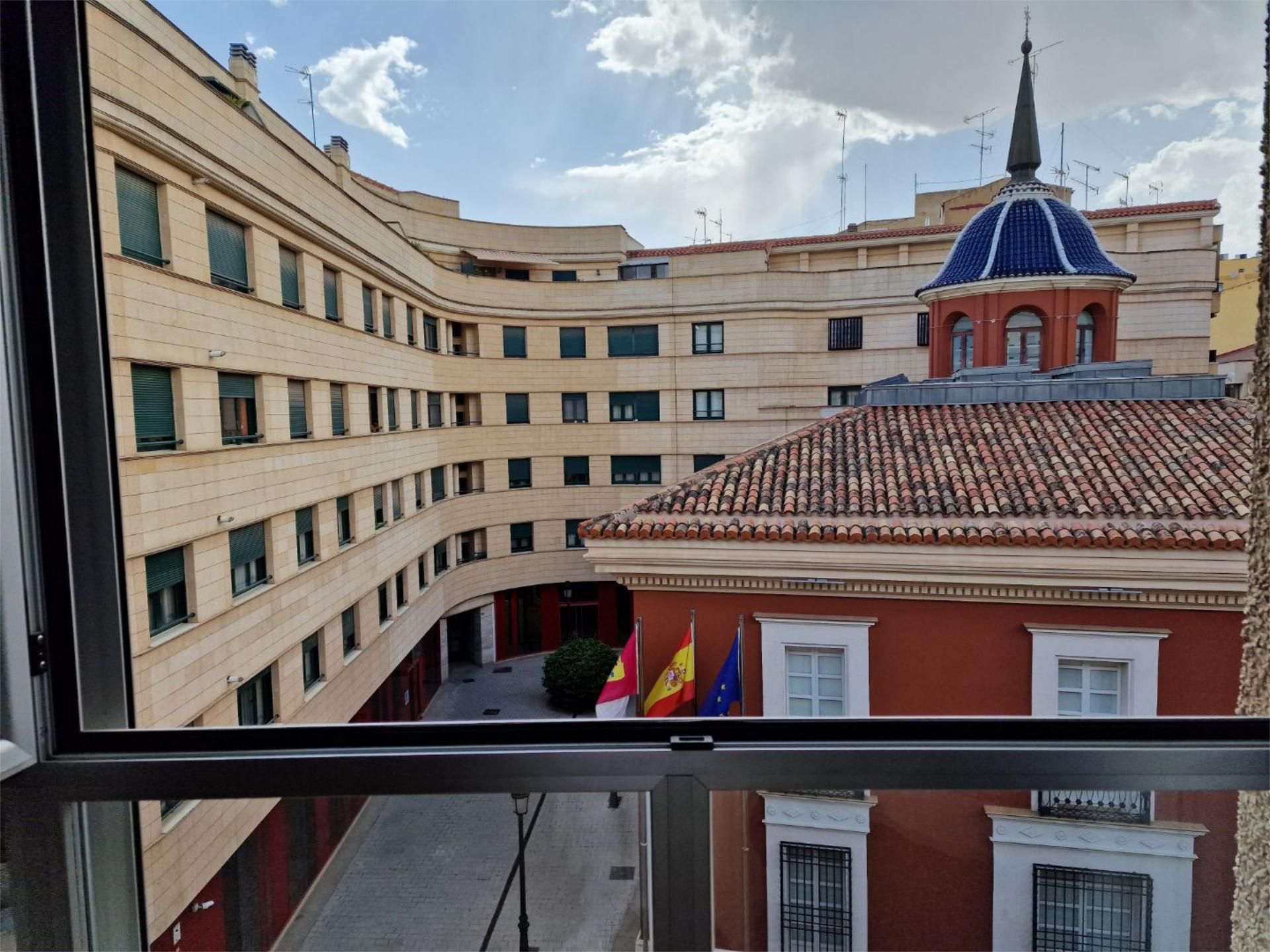 Vista exterior de Pis en venda en  Albacete Capital amb Aire condicionat i Balcó