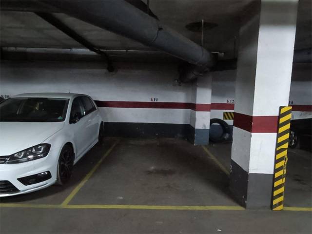 Garaje en Venta en Carrer de la Pianista Empar Iturbi, 32 en La Creu Coberta