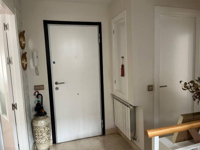 Casa adosada en Venta en Calle Poeta Mario López, 11 en Poniente-Norte - Miralbaida - Parque Azahara