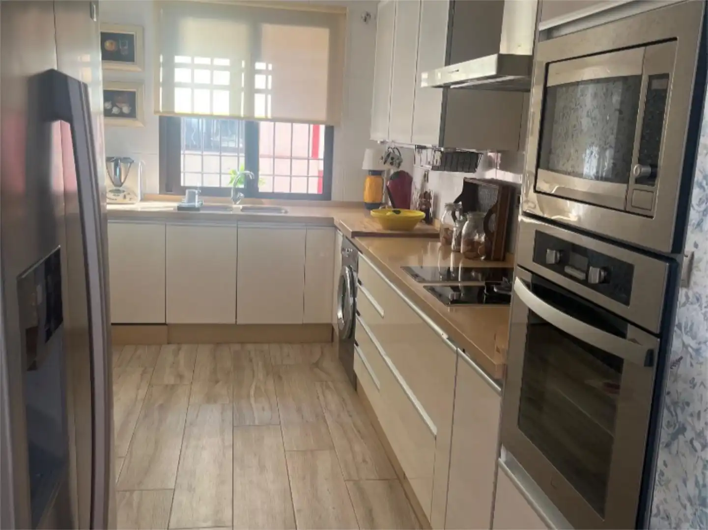 Detached homes for sale in Calle Poeta Mario López, 11, Poniente-Norte - Miralbaida - Parque Azahara Kitchen of Detached homes for sale in Córdoba with Air Conditioner, Heating and Terrace