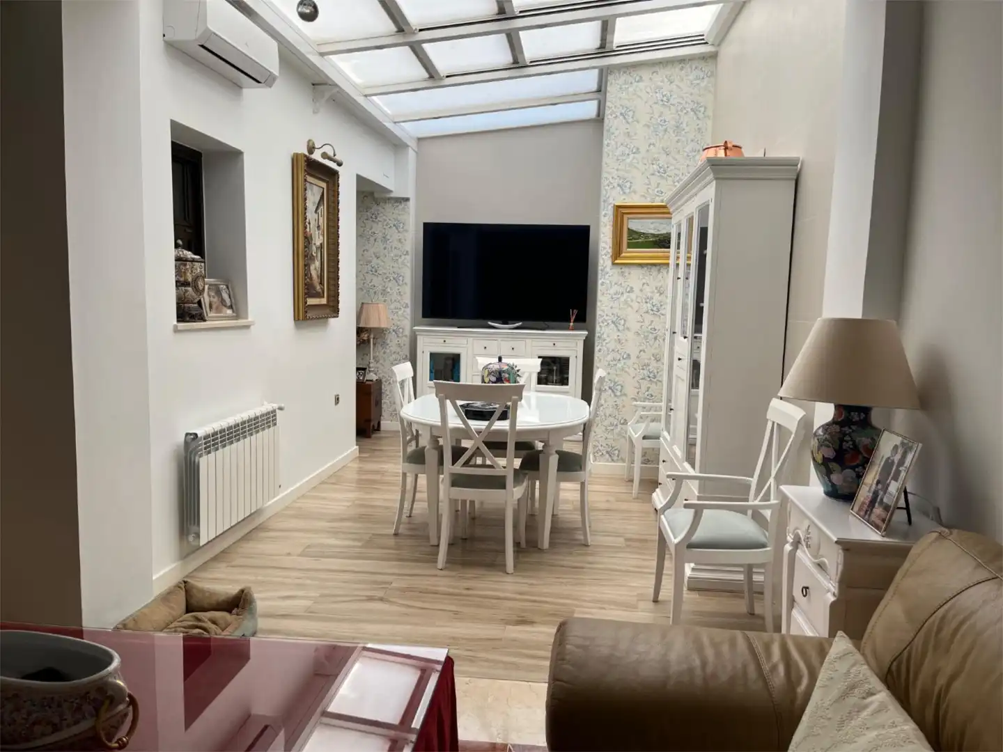 Detached homes for sale in Calle Poeta Mario López, 11, Poniente-Norte - Miralbaida - Parque Azahara Dining room of Detached homes for sale in Córdoba with Air Conditioner, Heating and Terrace