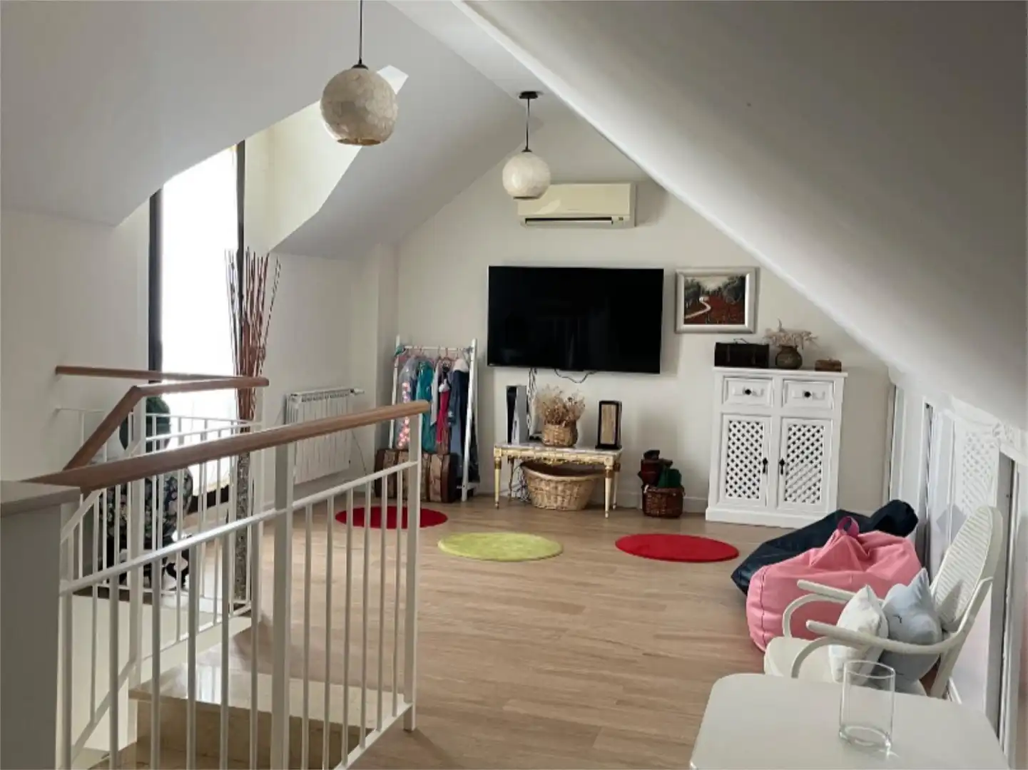 Detached homes for sale in Calle Poeta Mario López, 11, Poniente-Norte - Miralbaida - Parque Azahara Living room of Detached homes for sale in Córdoba with Air Conditioner, Heating and Terrace