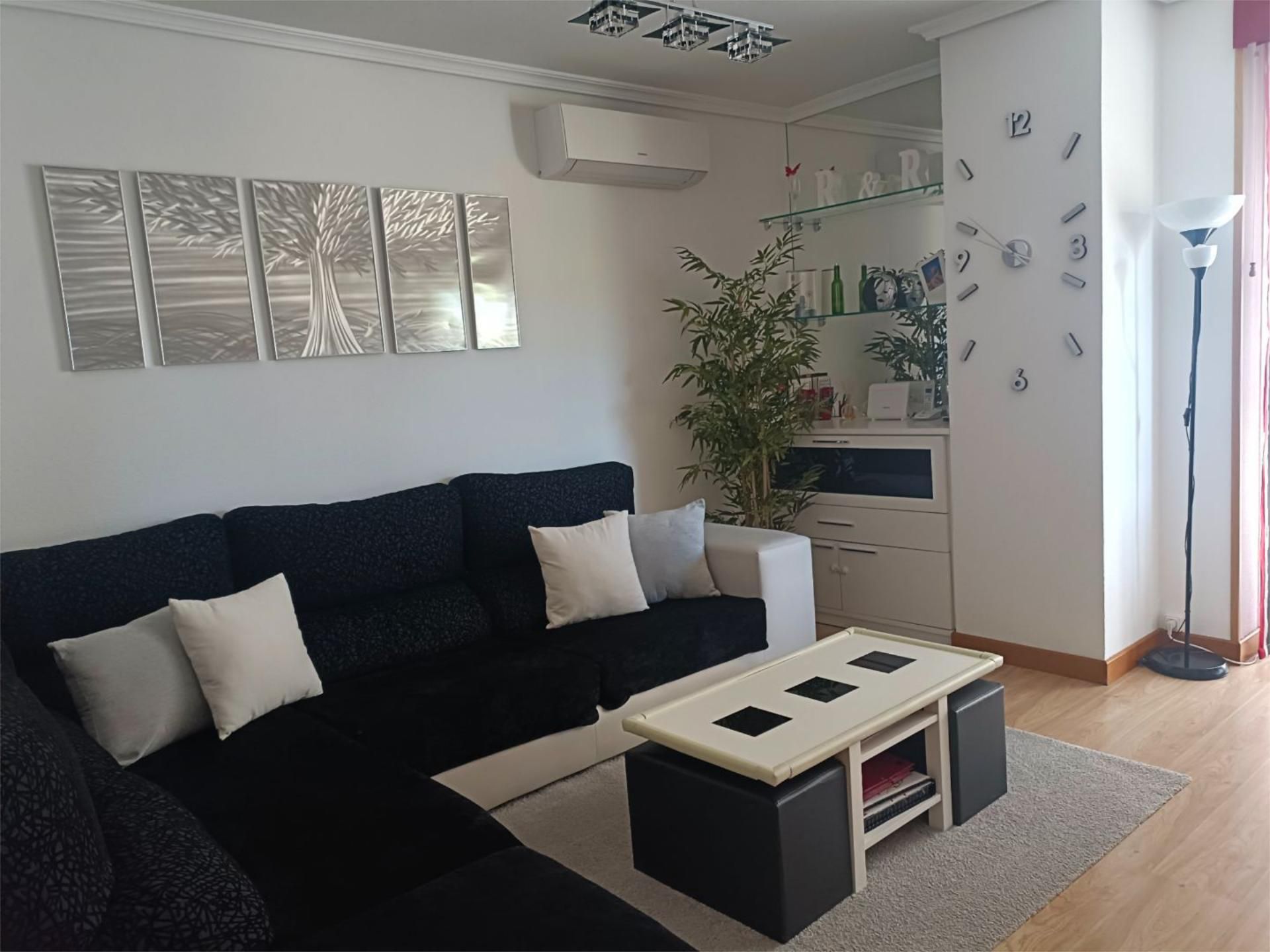 Living room of Flat for sale in  Madrid Capital  with Air Conditioner and Terrace