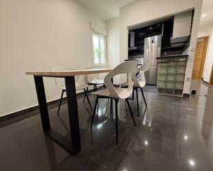 Dining room of Flat to share in  Madrid Capital  with Air Conditioner, Heating and Furnished