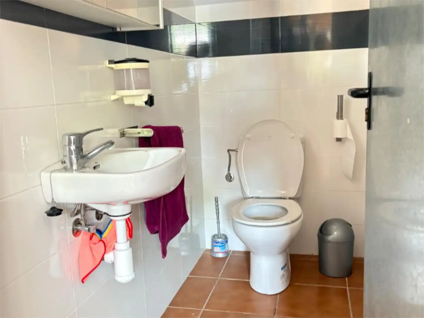 Houses for sale in Carrer Salvador Gené I Torrents, 15, Casc Antic - Nou Cambrils Bathroom of Houses for sale in Cambrils with Air Conditioner and Terrace