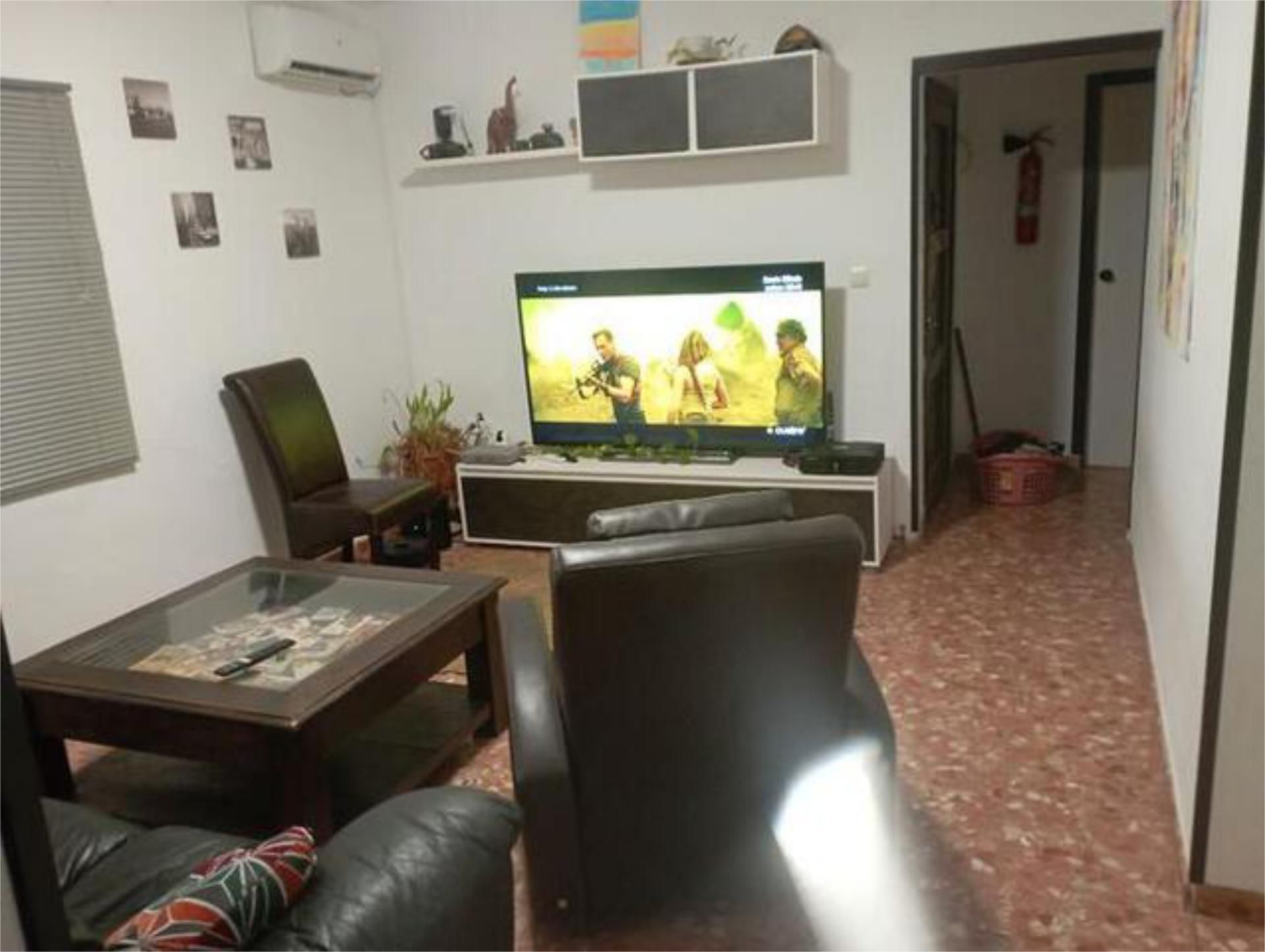 House or chalet to share in Lora del Río