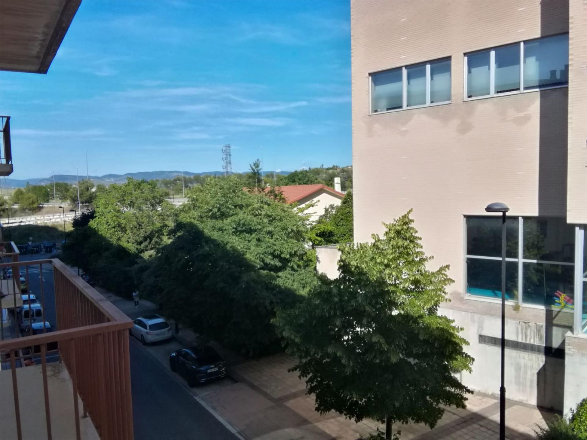 Exterior view of Flat for sale in Noáin (Valle de Elorz) / Noain (Elortzibar)  with Swimming Pool and Balcony