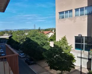 Außenansicht von Wohnung zum verkauf in Noáin (Valle de Elorz) / Noain (Elortzibar) mit Heizung, Parkett und Schwimmbad