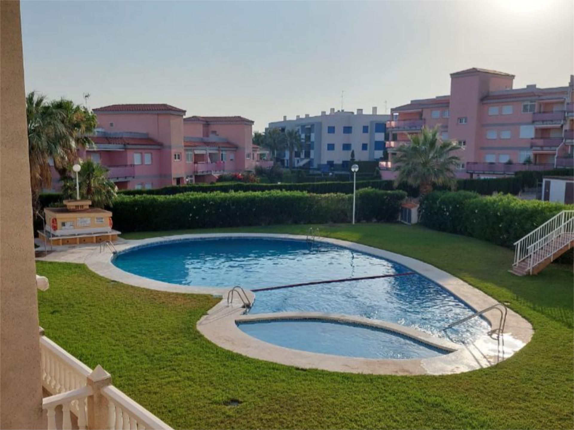 Piscina de Apartament de lloguer en Alcalà de Xivert amb Aire condicionat, Calefacció i Jardí privat