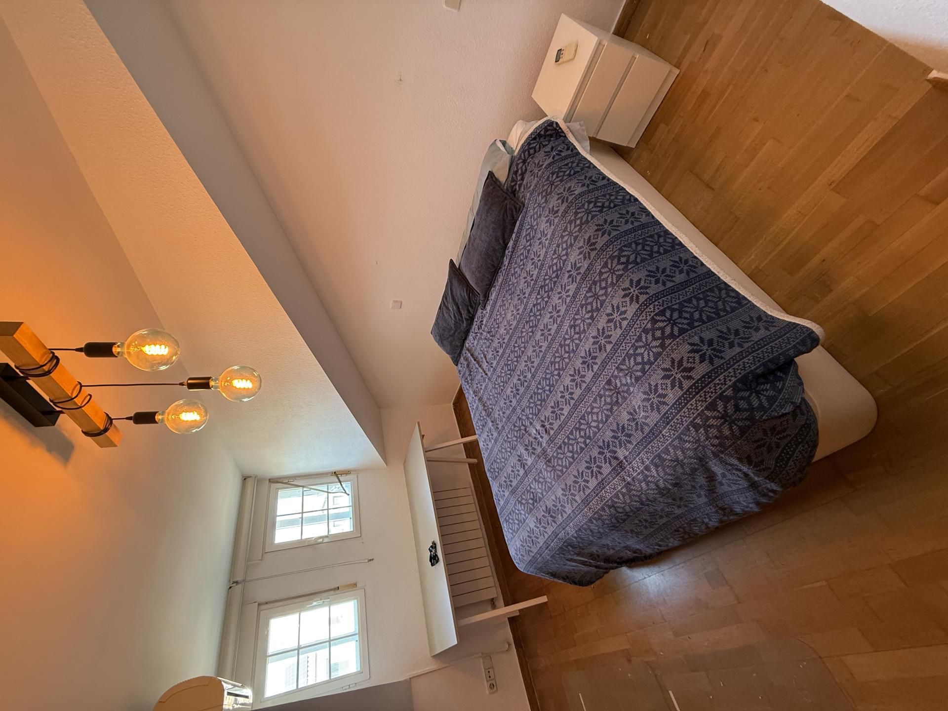 Bedroom of Duplex to share in Brunete  with Air Conditioner, Heating and Washing machine