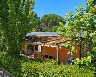 Jardí de Casa o xalet en venda en Cadalso de los Vidrios amb Aire condicionat, Calefacció i Jardí privat