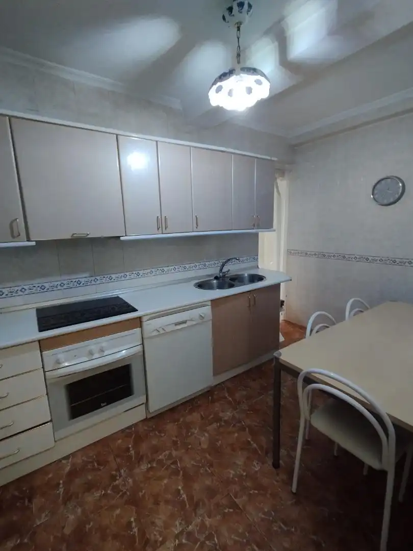 Piso de alquiler en Paseo Estación, 17, Navalmoral de la Mata Cocina de Piso de alquiler en Navalmoral de la Mata con Aire acondicionado, Calefacción y Terraza