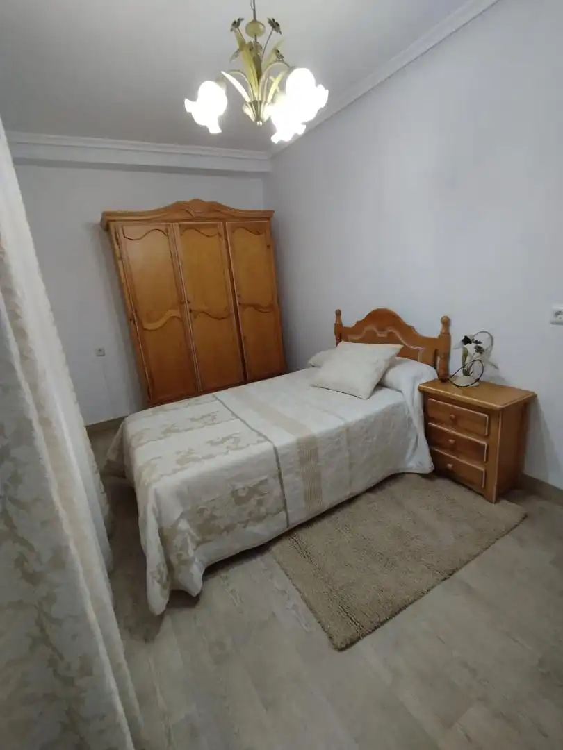 Piso de alquiler en Paseo Estación, 17, Navalmoral de la Mata Habitación de Piso de alquiler en Navalmoral de la Mata con Aire acondicionado, Calefacción y Terraza