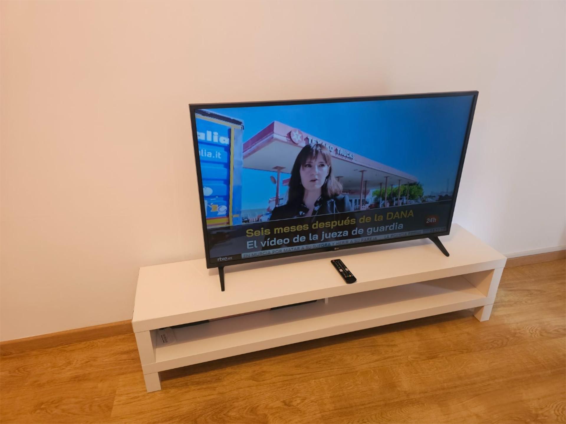 Living room of Flat to rent in Ribadedeva  with Heating, Parquet flooring and Furnished