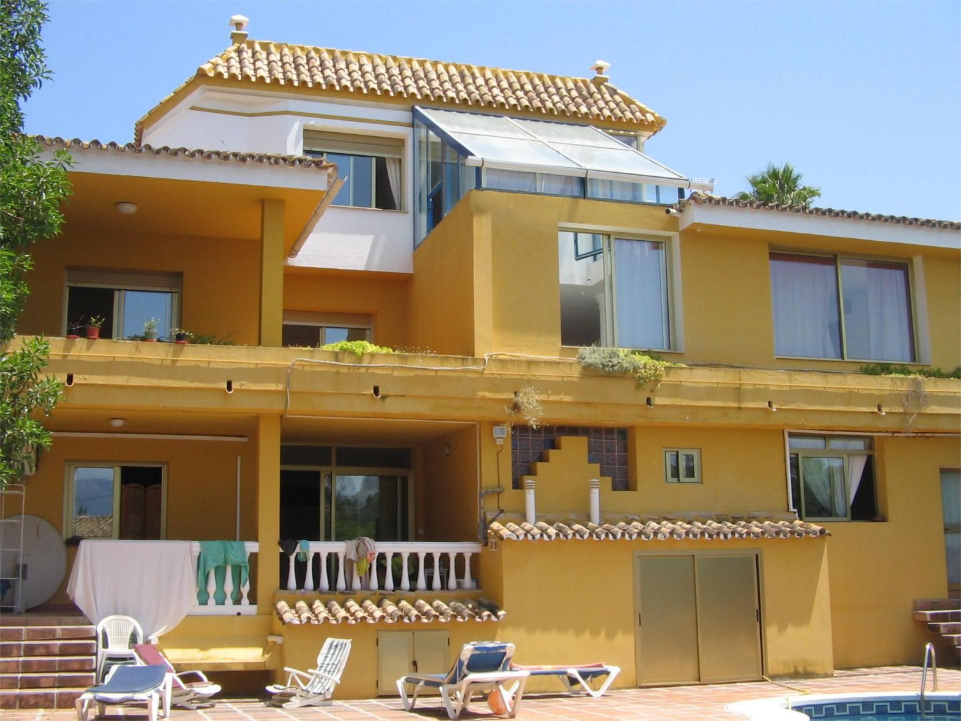 Exterior view of Flat for sale in Marbella  with Air Conditioner, Terrace and Swimming Pool