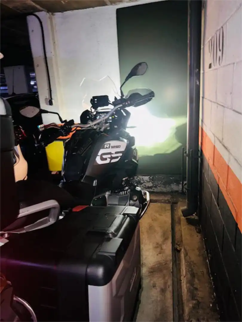 Exterior view of Garage for rent in Madrid