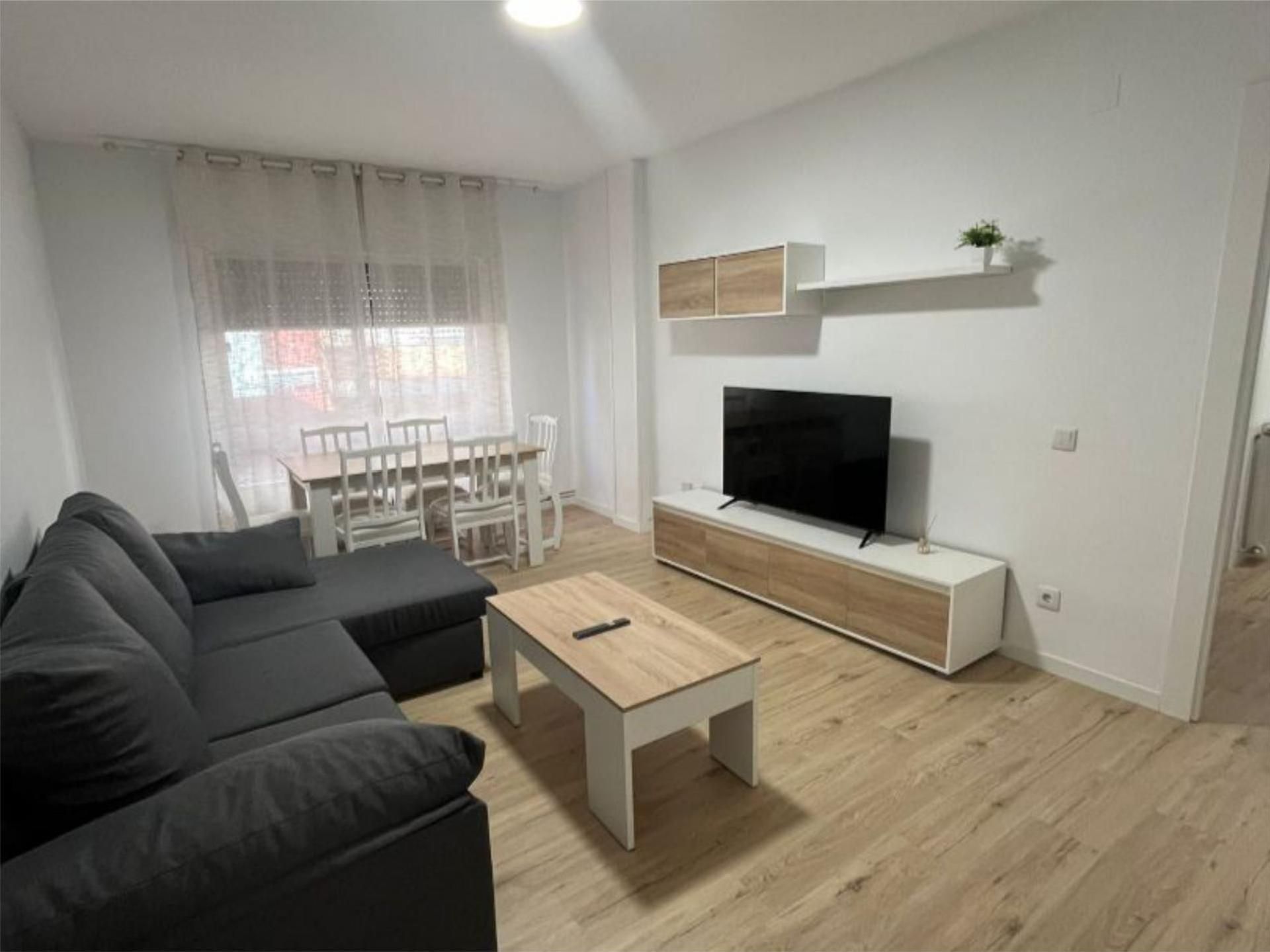 Sala d'estar de Pis de lloguer en Ciudad Real Capital amb Aire condicionat