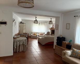 Living room of Planta baja for sale in Villalgordo del Júcar  with Air Conditioner, Private garden and Terrace
