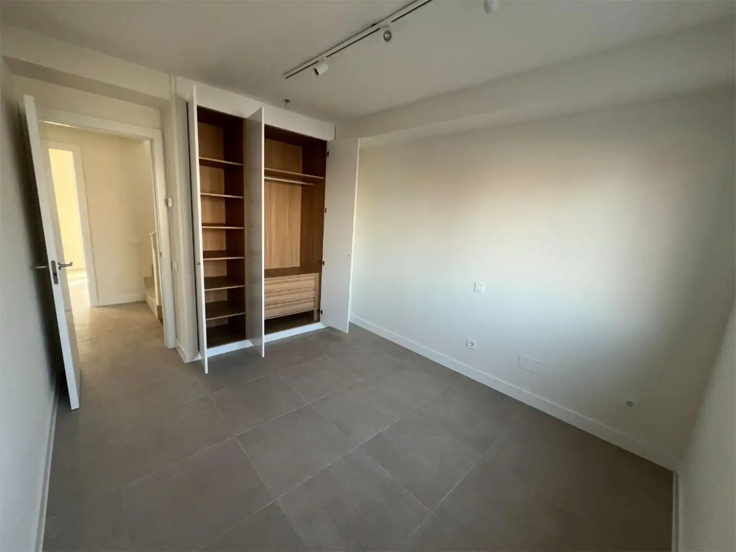 Piso de alquiler en Calle Libra, 38, Sur - PAU 4 Piso de alquiler en Calle Libra, 38, Sur - PAU 4