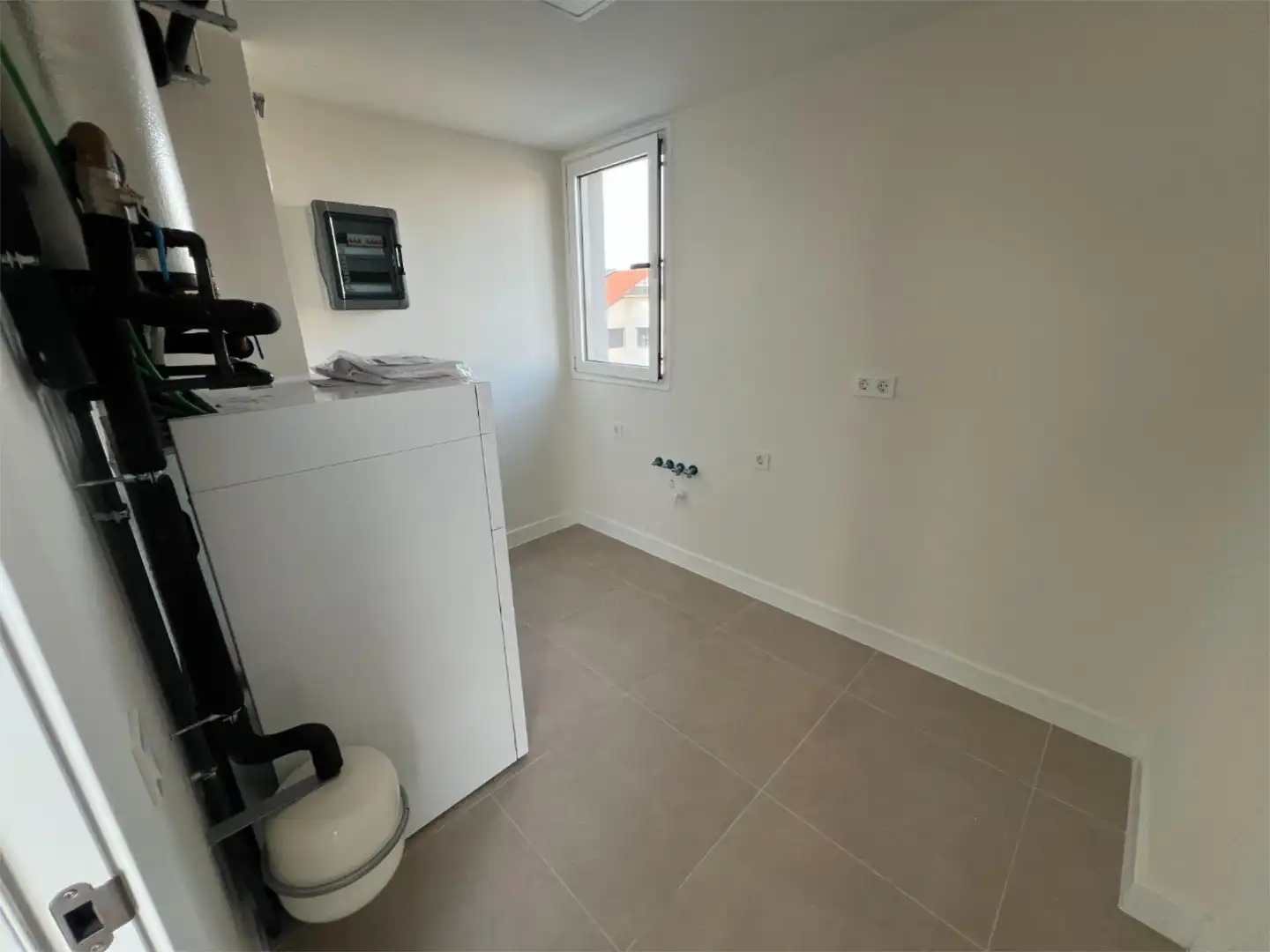 Piso de alquiler en Calle Libra, 38, Sur - PAU 4 Piso de alquiler en Calle Libra, 38, Sur - PAU 4