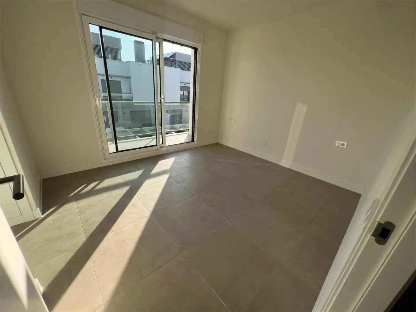 Piso de alquiler en Calle Libra, 38, Sur - PAU 4 Piso de alquiler en Calle Libra, 38, Sur - PAU 4