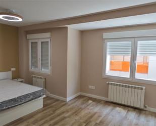 Bedroom of Flat to share in  Zaragoza Capital  with Heating and Furnished