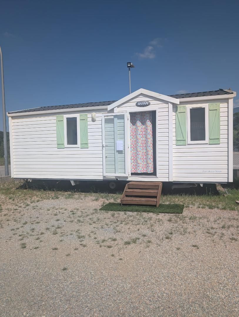 Vista exterior de Planta baja en venta en Dénia con Calefacción, Parquet y Amueblado