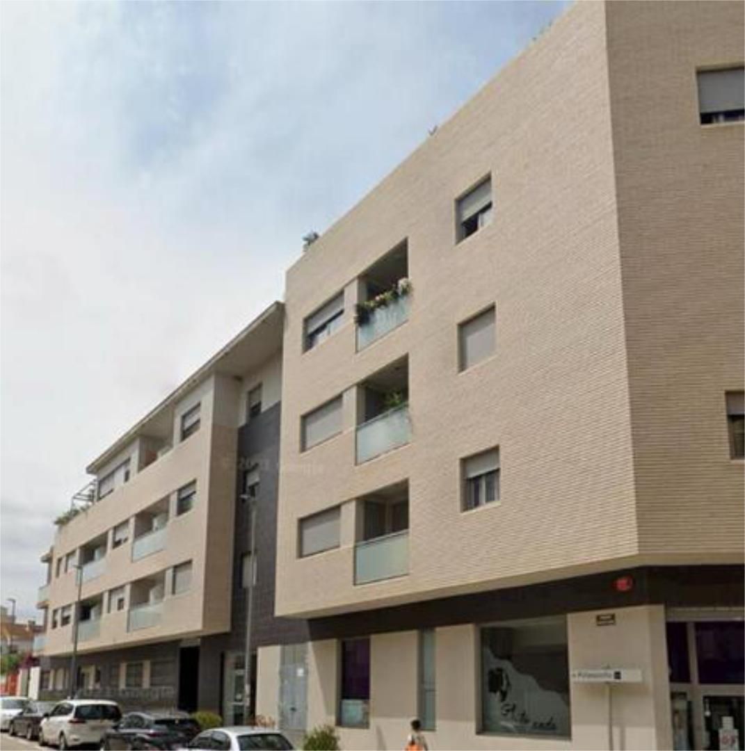 Vista exterior de Pis en venda en Ulldecona amb Jardí privat, Terrassa i Piscina