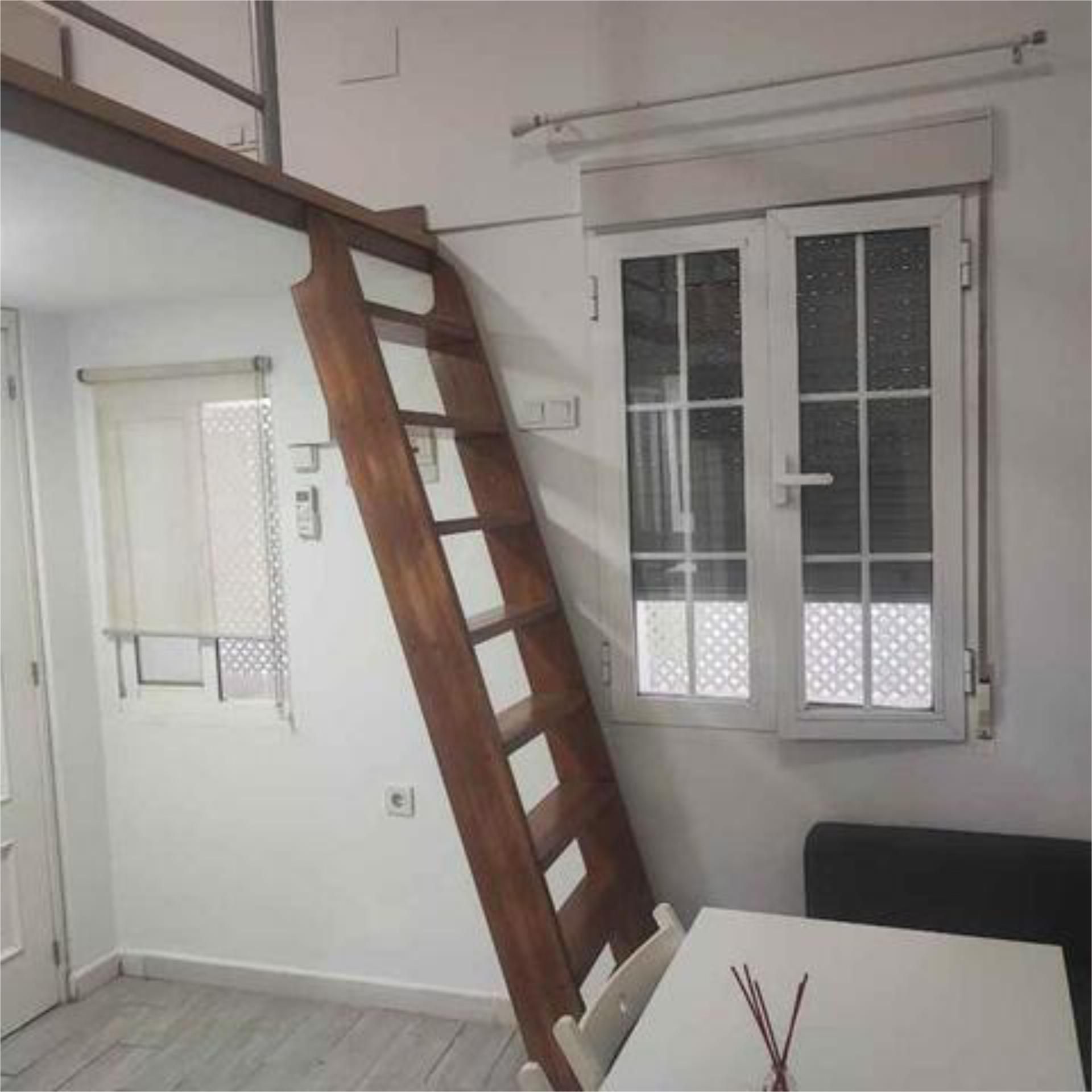 Dormitori de Loft de lloguer en  Córdoba Capital amb Terrassa i Moblat