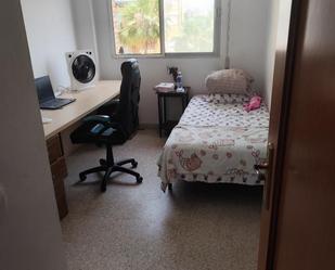 Dormitori de Pis per a compartir en Málaga Capital amb Aire condicionat, Terrassa i Moblat