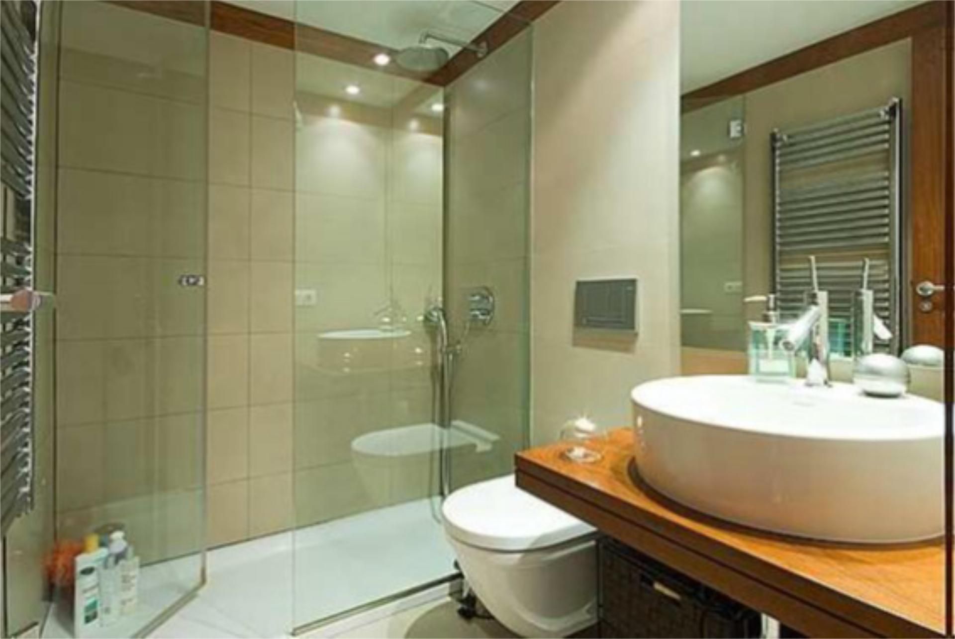 Bathroom of Flat to rent in  Palma de Mallorca  with Air Conditioner, Heating and Furnished