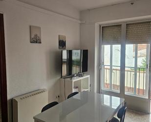 Esszimmer von Wohnung miete in Almadén mit Heizung, Möbliert und Balkon