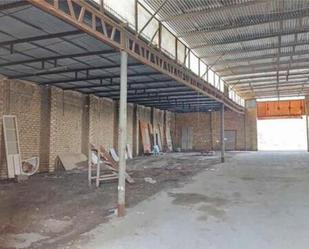 Industrial buildings to rent in Paradas