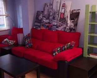 Living room of Flat to share in Alcalá de Henares  with Heating, Furnished and Oven