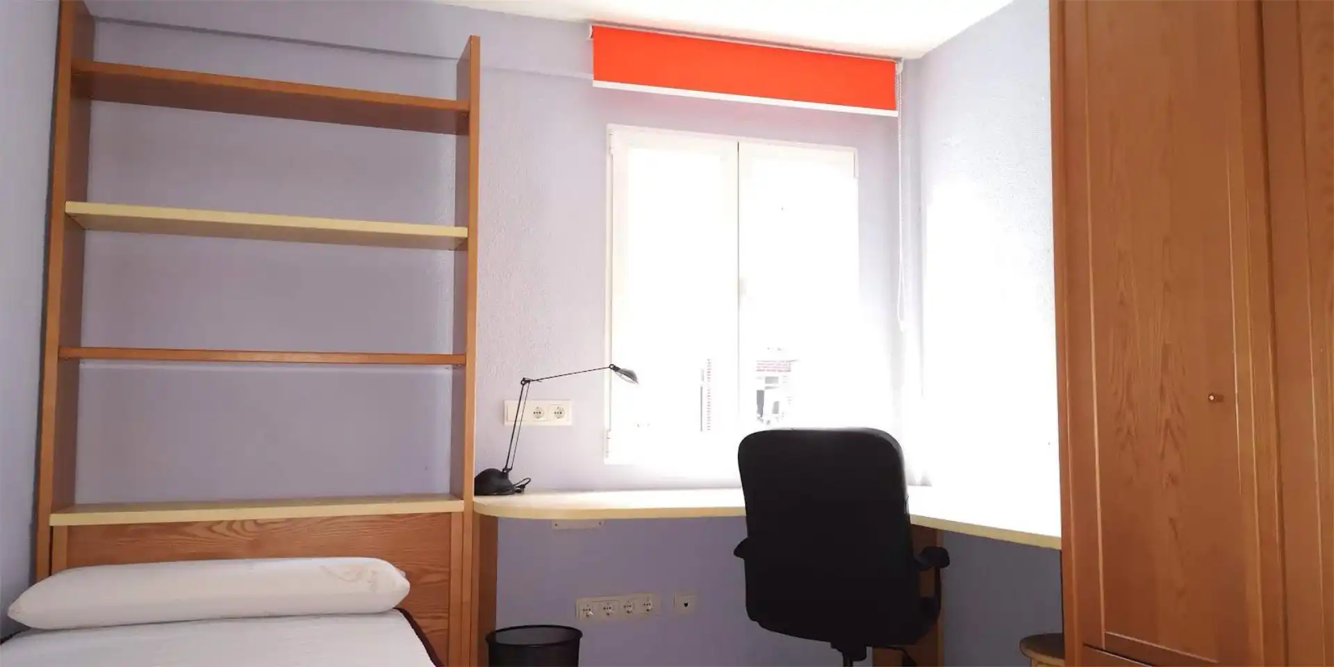Room in Calle Andrea Doria, 8, Pryconsa - Juan de Austria Bedroom of Flat for share in Alcalá de Henares with Heating, Furnished and Oven