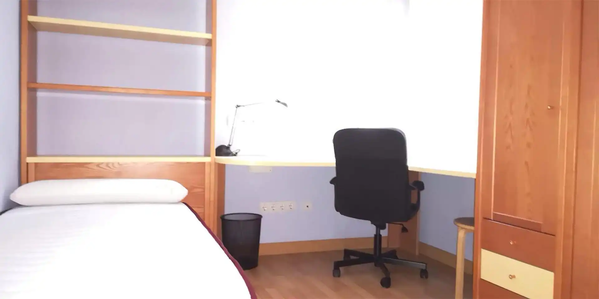 Room in Calle Andrea Doria, 8, Pryconsa - Juan de Austria Bedroom of Flat for share in Alcalá de Henares with Heating, Furnished and Oven