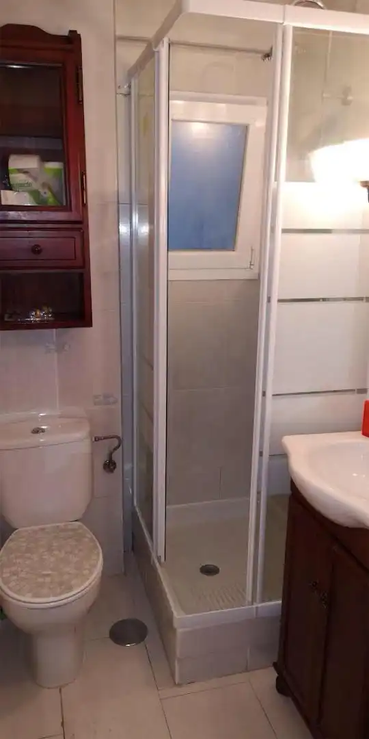 Room in Calle Andrea Doria, 8, Pryconsa - Juan de Austria Bathroom of Flat for share in Alcalá de Henares with Heating, Furnished and Oven