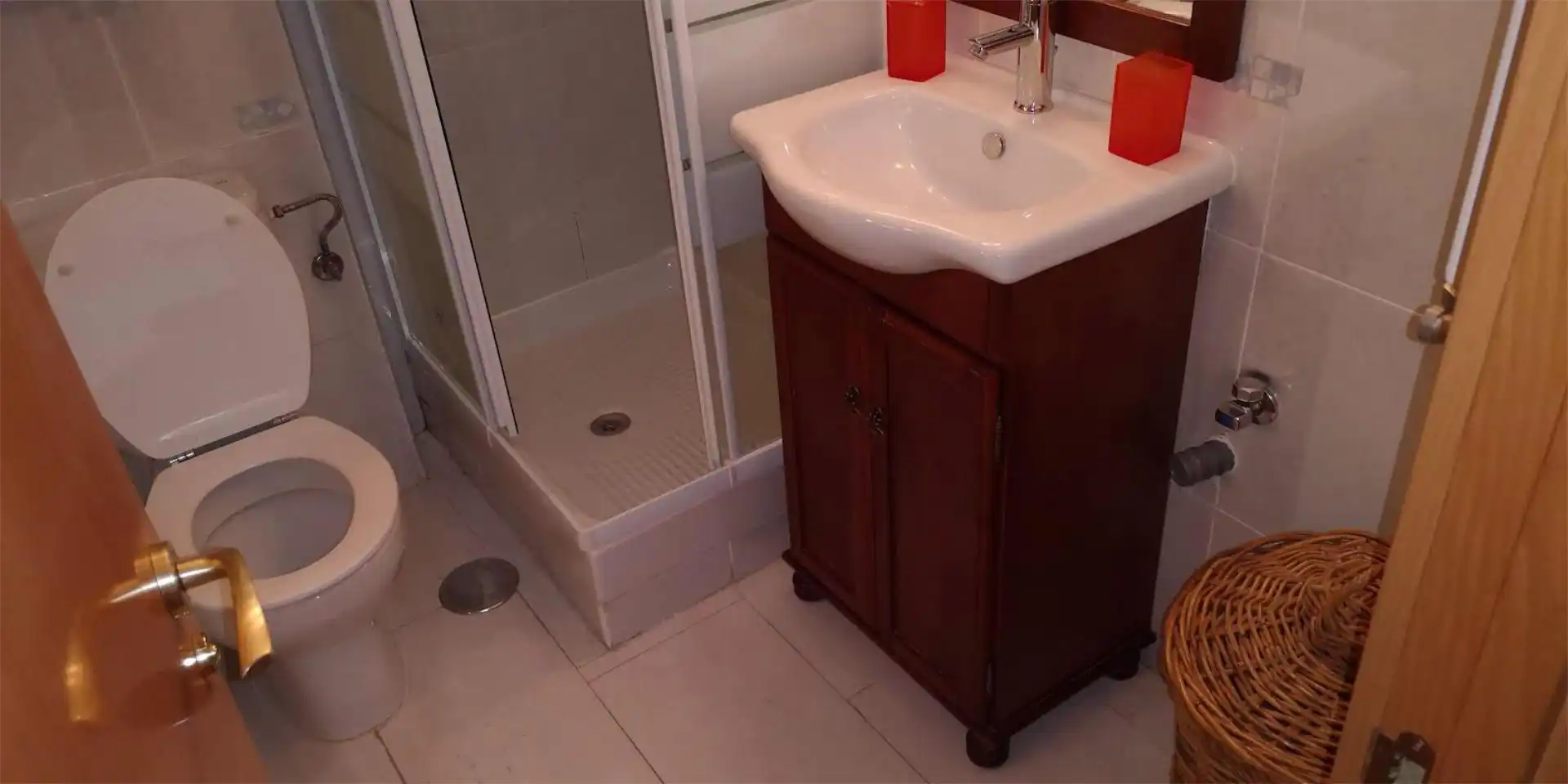 Room in Calle Andrea Doria, 8, Pryconsa - Juan de Austria Bathroom of Flat for share in Alcalá de Henares with Heating, Furnished and Oven