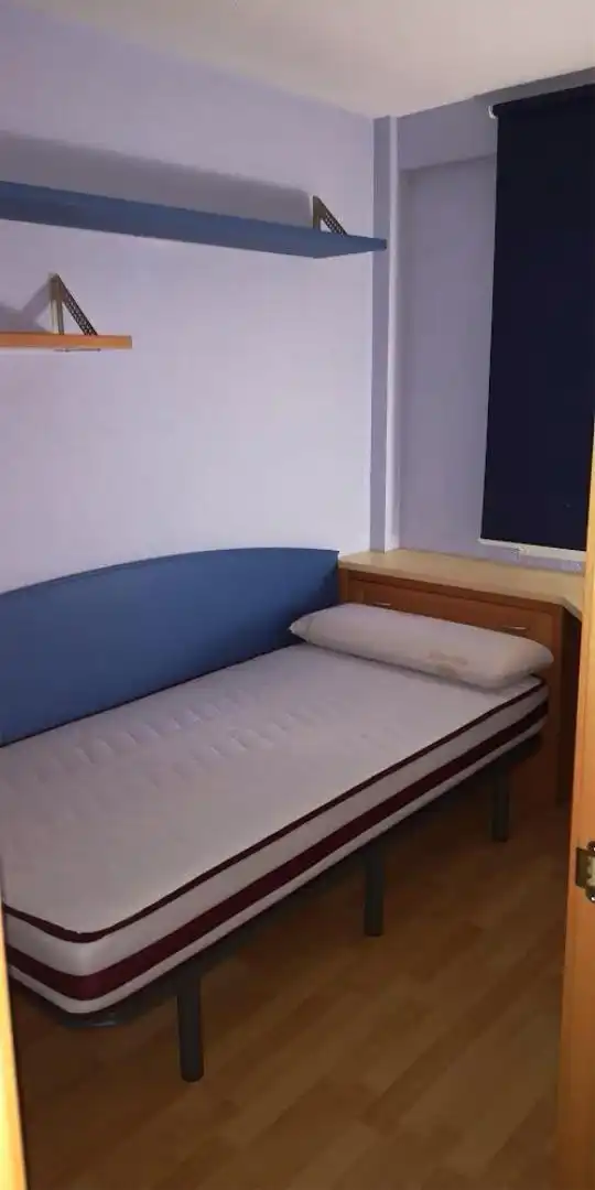 Room in Calle Andrea Doria, 8, Pryconsa - Juan de Austria Bedroom of Flat for share in Alcalá de Henares with Heating, Furnished and Oven