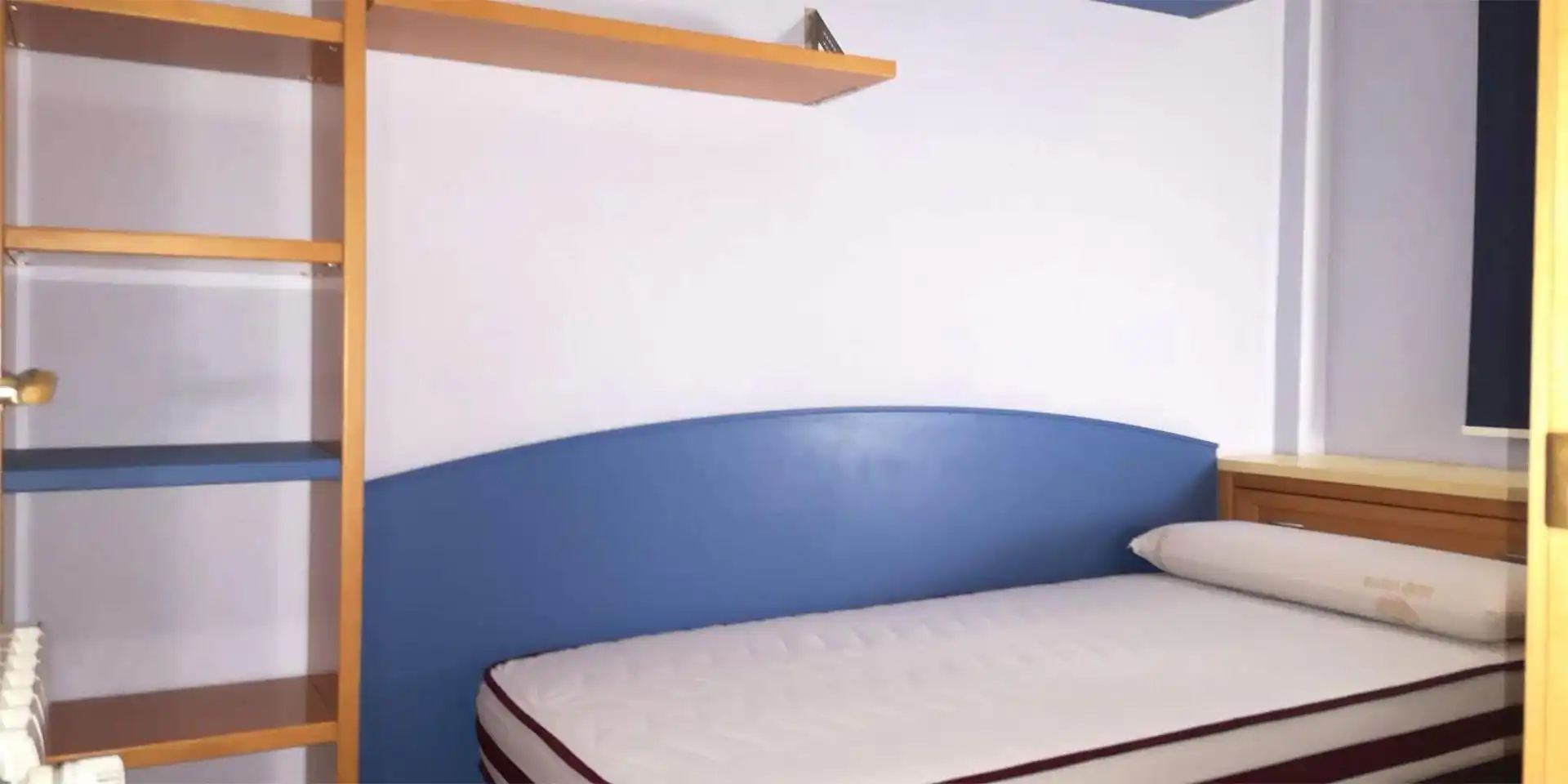 Room in Calle Andrea Doria, 8, Pryconsa - Juan de Austria Bedroom of Flat for share in Alcalá de Henares with Heating, Furnished and Oven