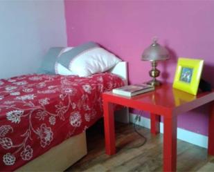 Bedroom of Apartment to share in  Madrid Capital  with Air Conditioner, Heating and Furnished