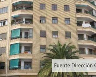 Exterior view of Flat for sale in  Valencia Capital  with Private garden, Terrace and Furnished
