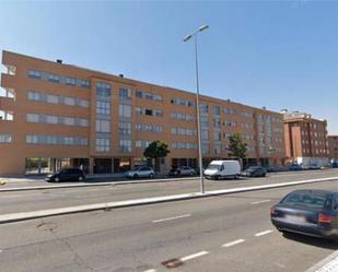Vista exterior de Pis en venda en Ávila Capital amb Calefacció i Traster