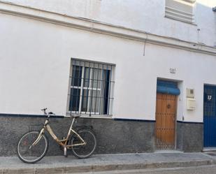 Vista exterior de Pis en venda en Chipiona