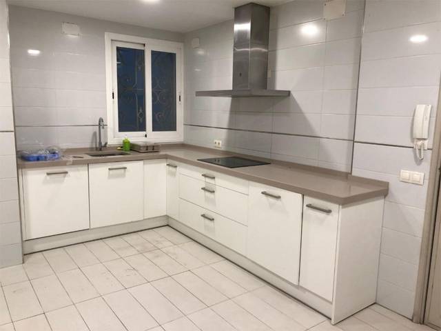 Piso en Alquiler en Avenida Ordoño II, 26 en Centro Ciudad