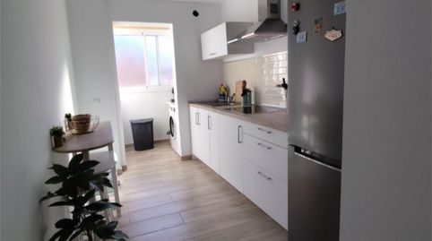 Foto 2 de Piso en venta en Calle Dámaso Alonso, 16, Sierra de Estepona - Avda. de Andalucía, Estepona