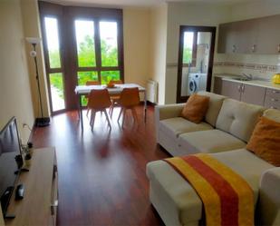 Wohnzimmer von Wohnung miete in Pedro Muñoz mit Heizung, Parkett und Möbliert