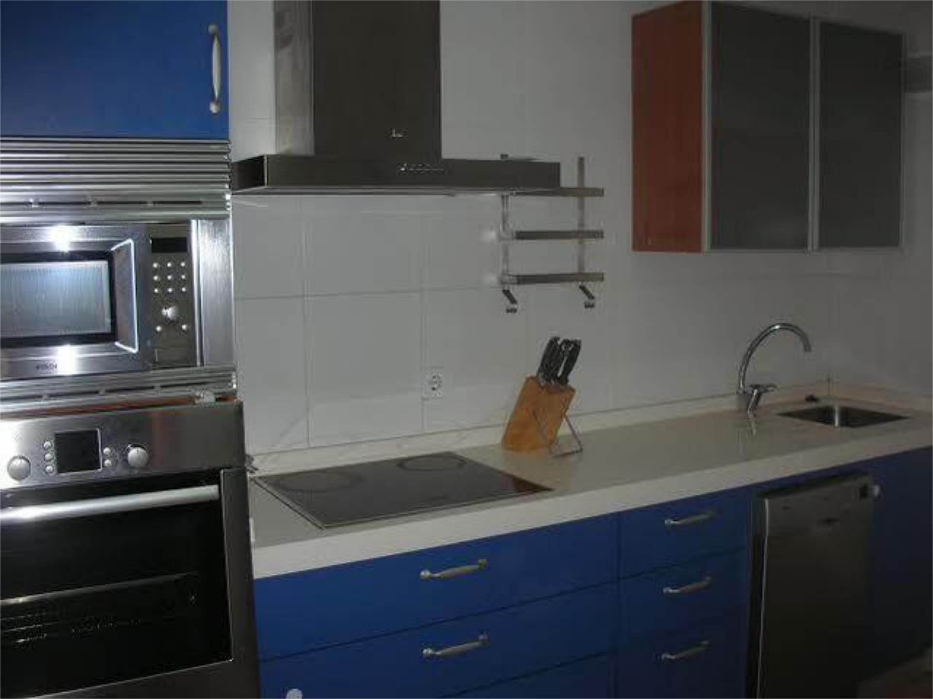Cuina de Apartament de lloguer en  Murcia Capital amb Traster i Moblat