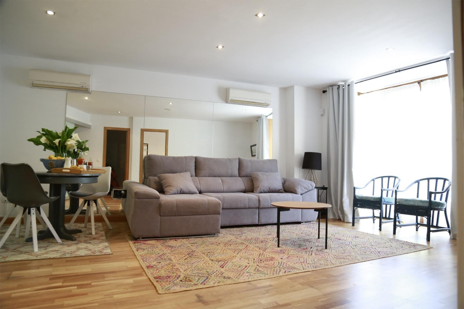 Living room of Flat for sale in Torrelavega   with Air Conditioner and Balcony
