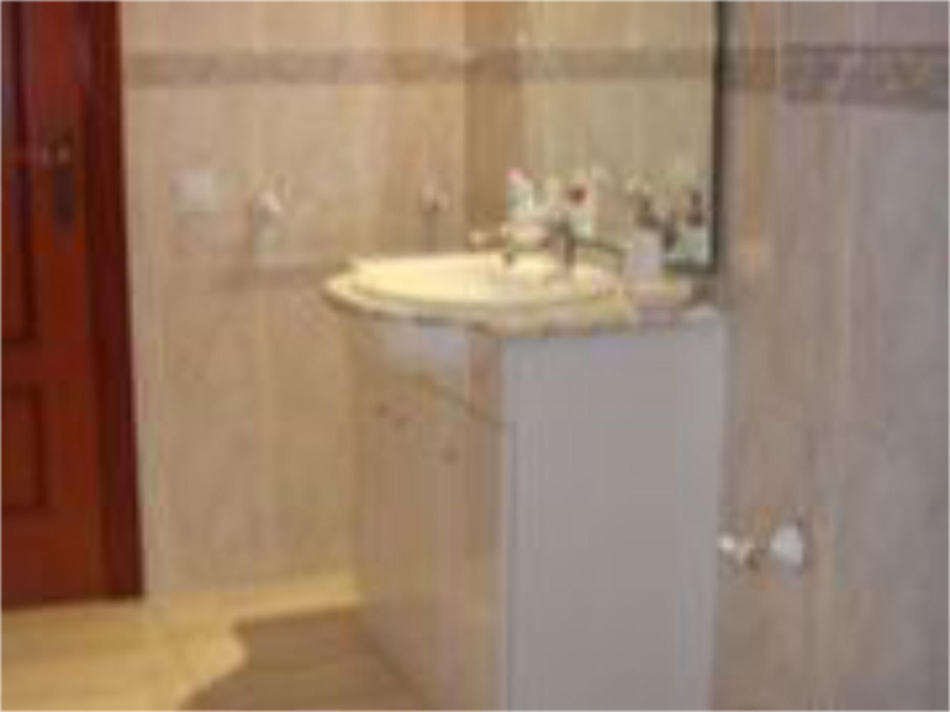 Bathroom of Flat to rent in Sabadell  with Heating, Community parking and Balcony